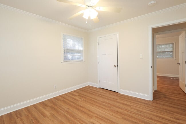 Building Photo - 937 Green Cir Dr