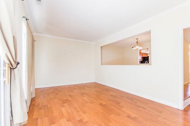 Building Photo - Your Dream Home in Virginia Beach Awaits!