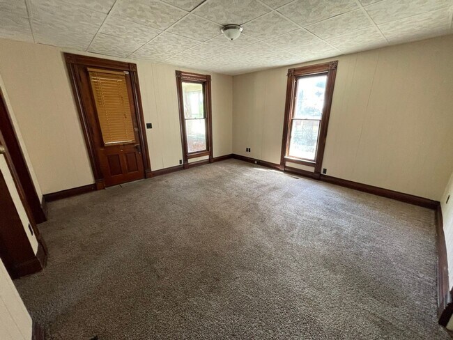 Building Photo - 153 N. Pearl St.