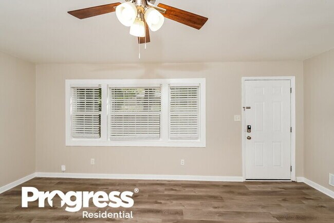 Building Photo - 924 Charles Ct