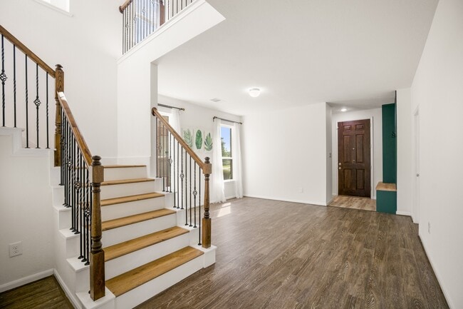 Building Photo - 4118 Lake Cypress Cir