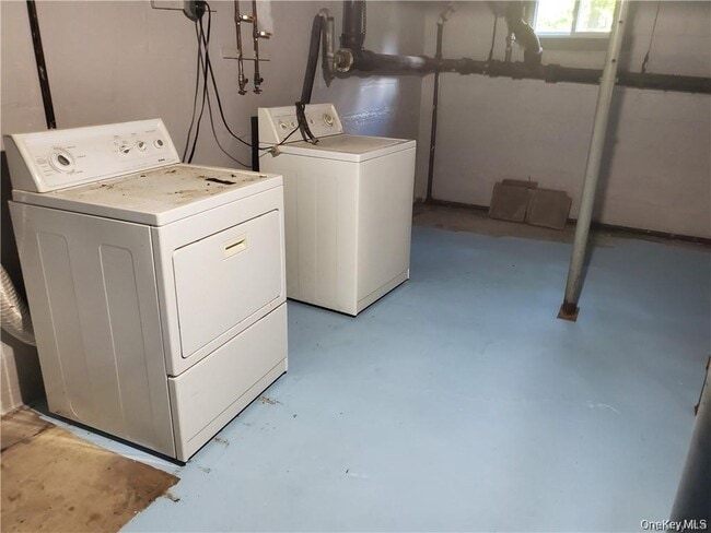 Building Photo - 1 Myrtle Ave