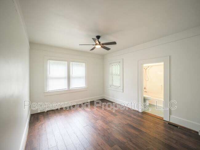 Building Photo - 479 Peronneau St