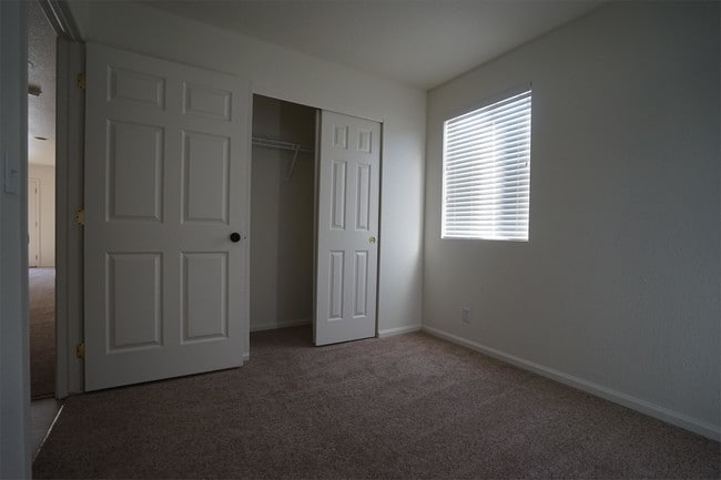 Building Photo - 18817 E 57th Pl