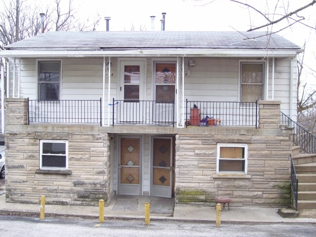 Primary Photo - 1614 W Arlington Rd