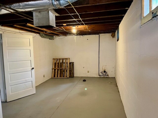 Building Photo - 1225 E Jefferson St