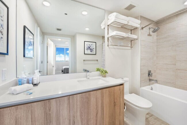 Building Photo - 3900 Biscayne Blvd