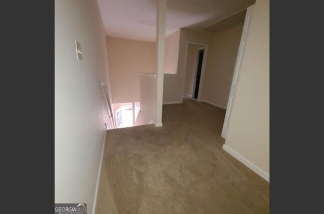 Building Photo - 2290 Nicole Dr