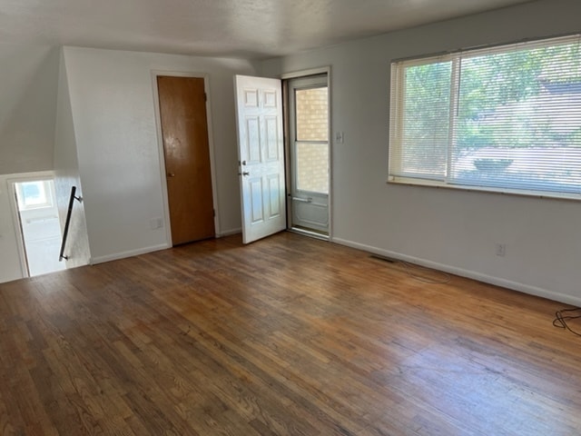 Building Photo - 4205 Moorhead Ave