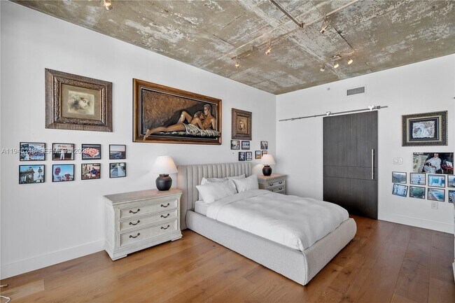 Building Photo - 3470 E Coast Ave