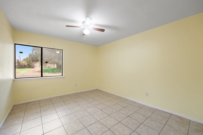 Building Photo - 7418 Boisenberry Ln