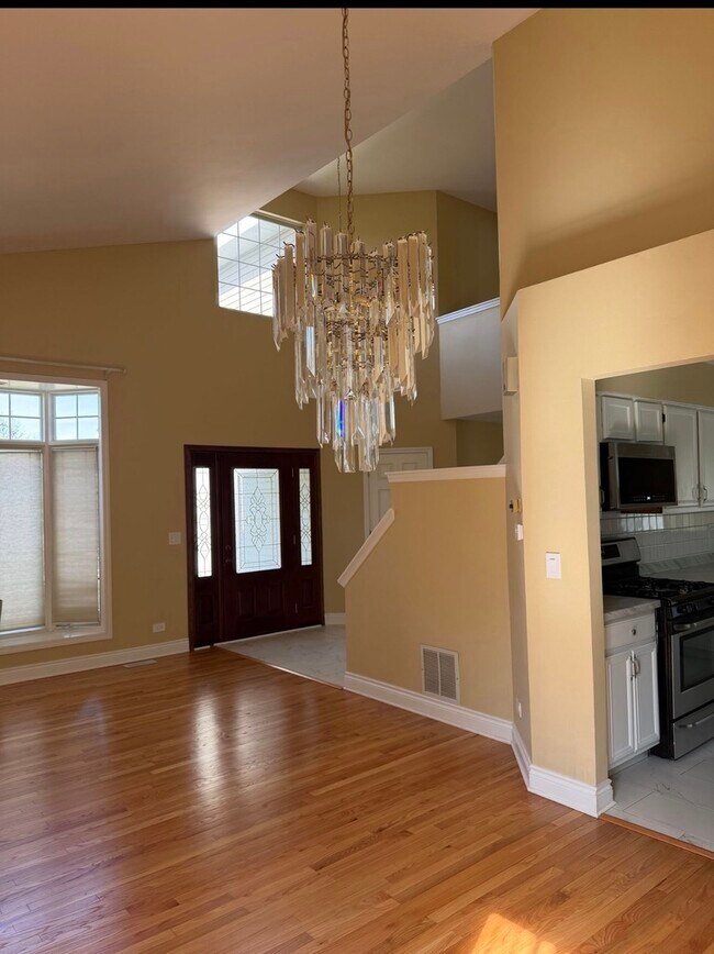 Building Photo - 426 Thunder Ridge