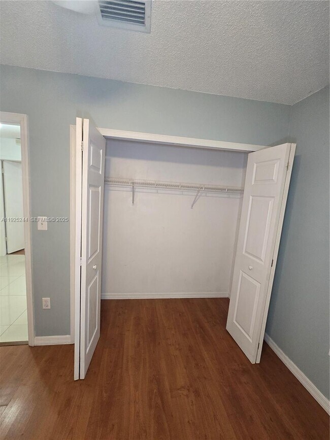 Building Photo - 894 NW 134th Pl