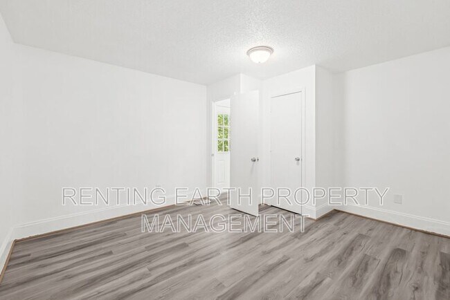 Building Photo - 600 Westwood Ave