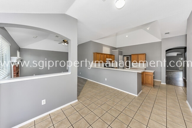 Building Photo - 413 Windy Hill Ln