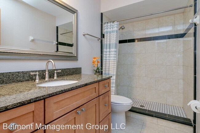Building Photo - 2 br, 2.5 bath House - 136 Sandlewood Trail
