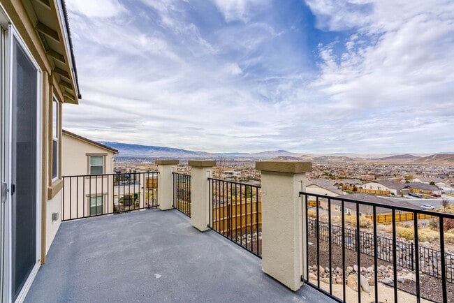 Building Photo - Panoramic views of the valley with a modern updated home!
