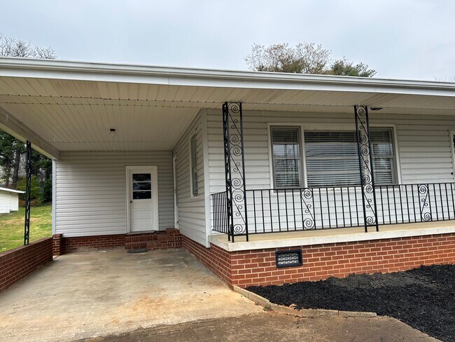 Building Photo - 208 Oneal Rd
