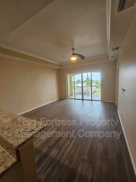 Building Photo - 1789 Four Mile Cove Pkwy
