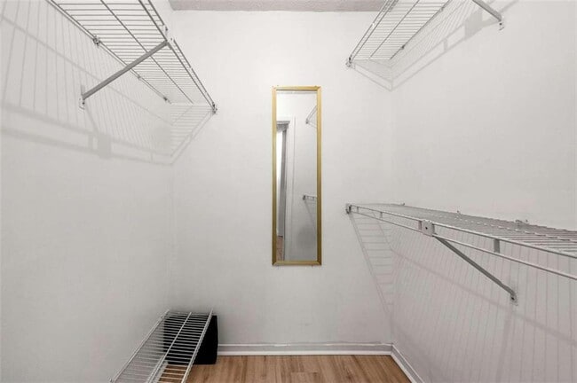 Building Photo - 1306 McClelen Way