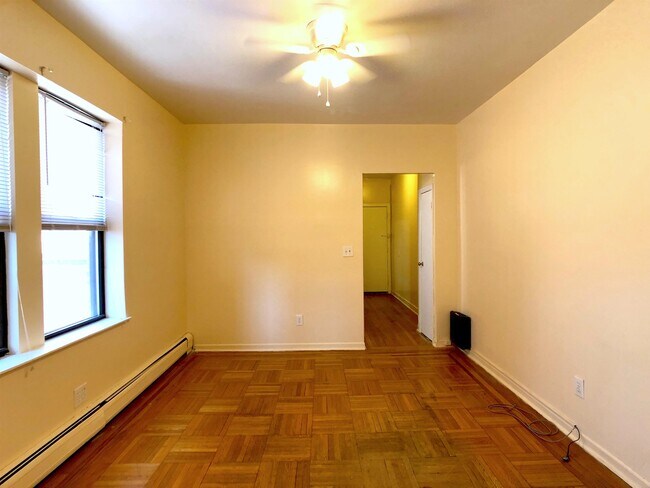 Building Photo - 2700 John F. Kennedy Blvd