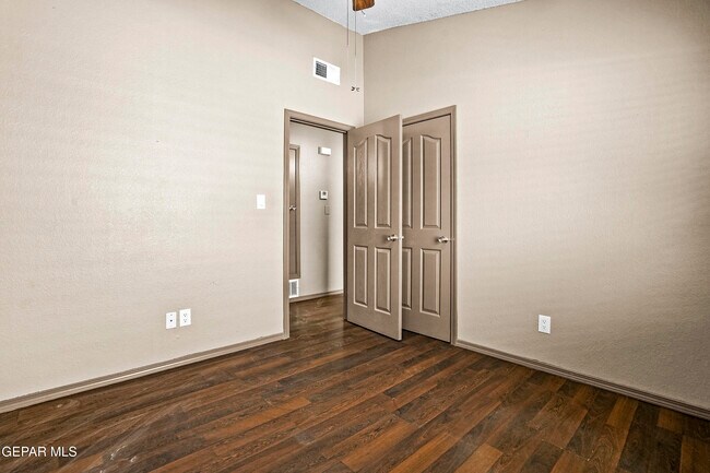 Building Photo - 14069 Lago Seco Dr