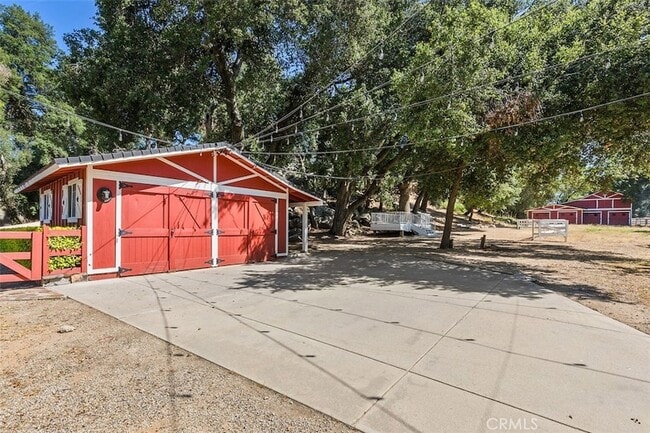 Building Photo - 35455 El Niguel Rd