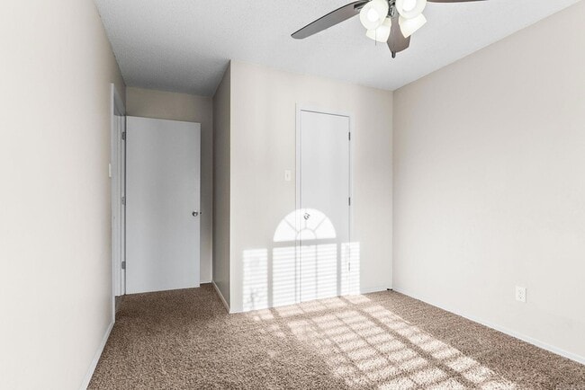 Building Photo - 10 Meadow Ridge Loop