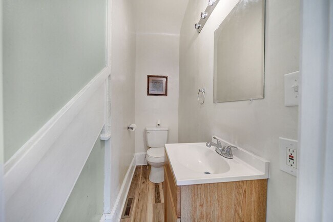 Building Photo - Lovely Two Story, 3 Bedrooms, 2 Bath Home