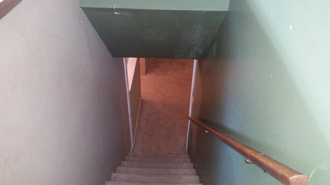 Building Photo - 317 High St