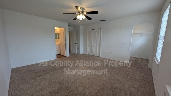 Building Photo - 4702 Ashburn Pond Way