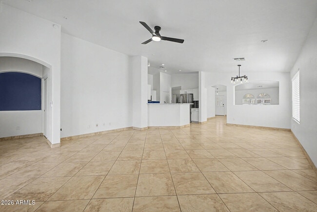 Building Photo - 15337 W Poinsettia Dr