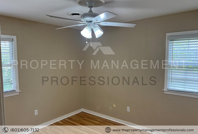 Building Photo - 1258 Deerfield Ln