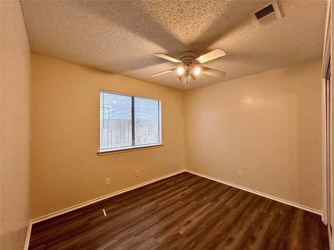 Building Photo - 9308 Kempler Dr