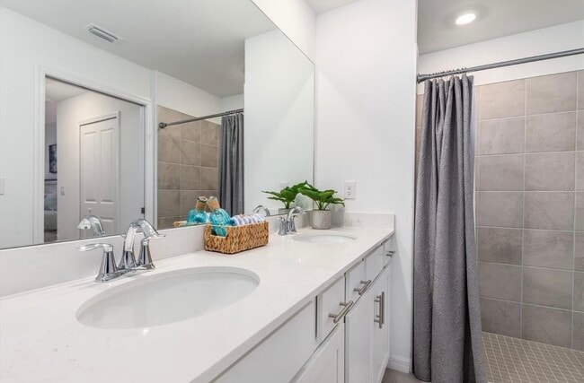 Building Photo - Galapagos Ct. Unit 104 Veranda Condo- Wellen Park G&CC