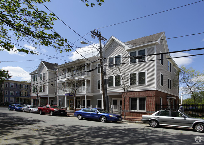 Building Photo - Peninsula Community