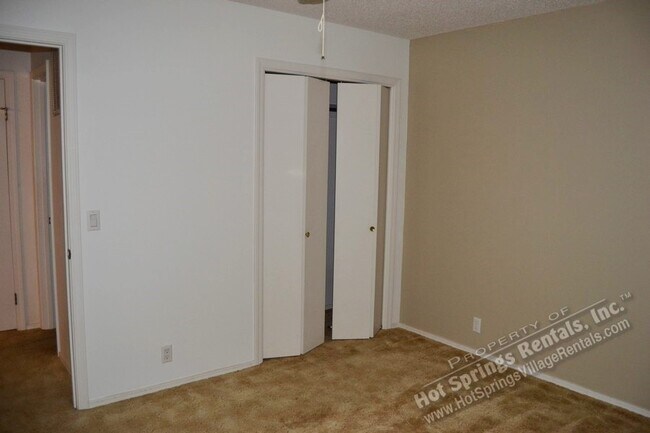 Building Photo - 6 Vilaseca Ln