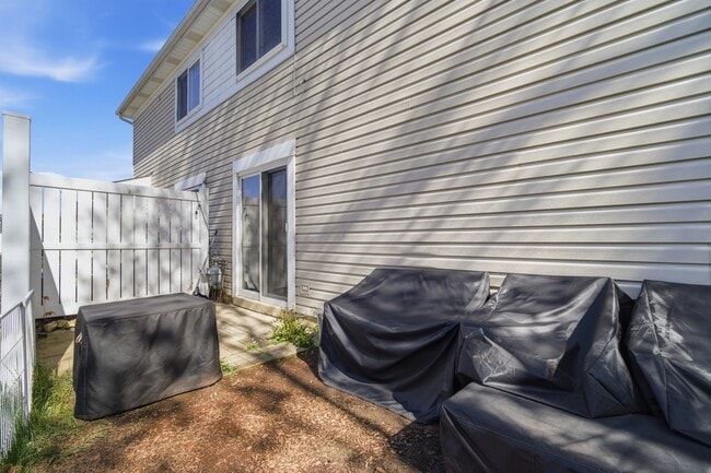 Building Photo - 1495 Cornell Ct