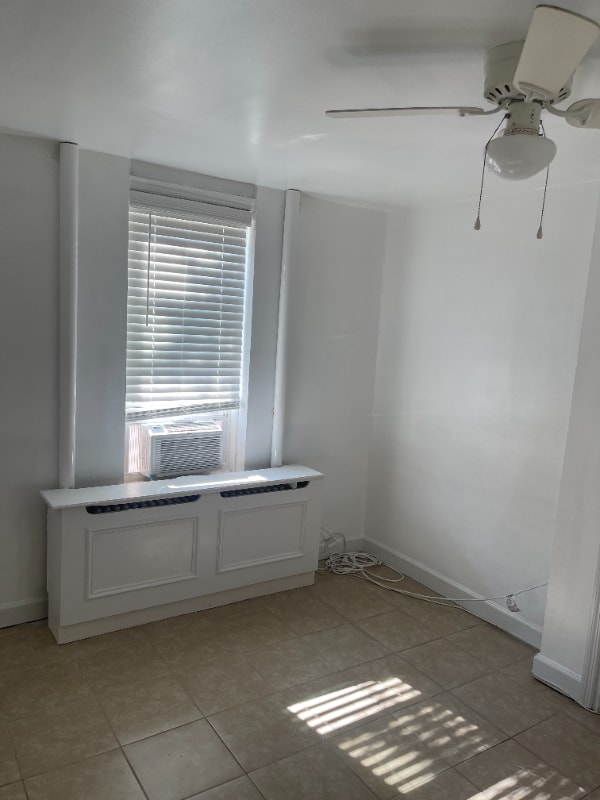 Building Photo - 701 Academy Rd