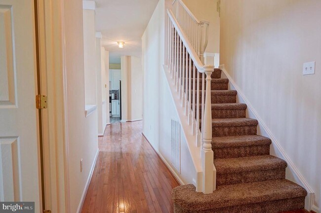 Building Photo - 106 Europa Blvd