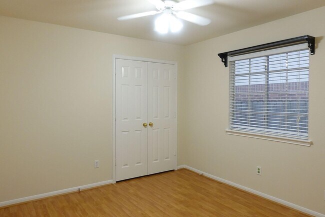 Building Photo - 20735 Spring Rose Dr