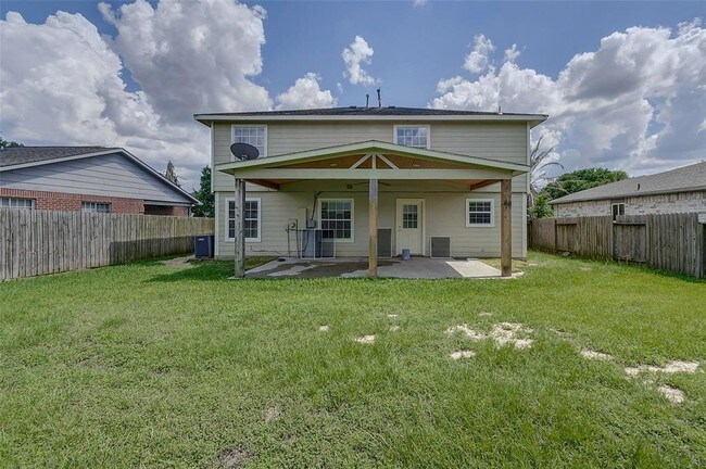 Building Photo - 17010 Grampin Dr