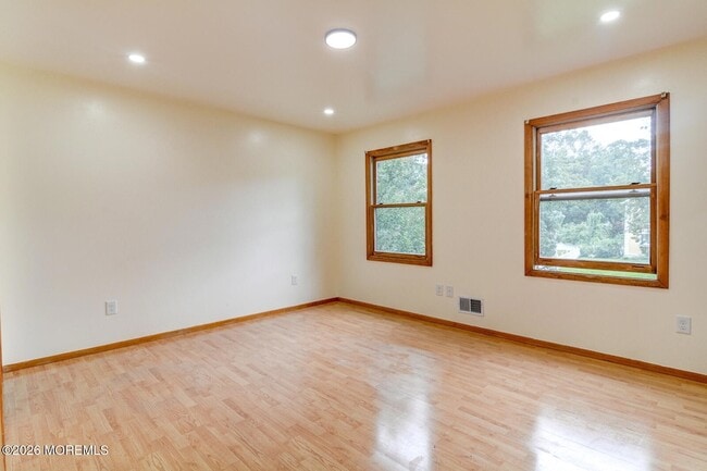 Building Photo - 195 Edgemere Ct