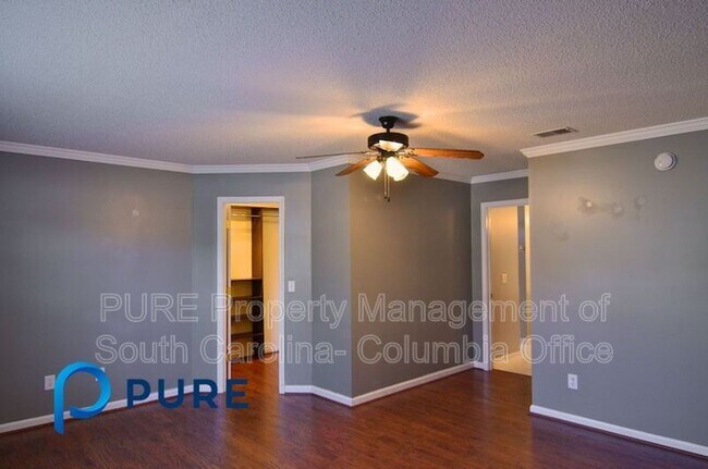Building Photo - 209 Pine Loop Dr