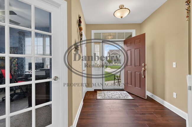 Building Photo - 24989 Reddington Ct