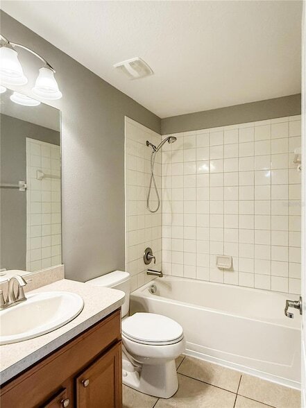 Building Photo - 10144 Arbor Run Dr