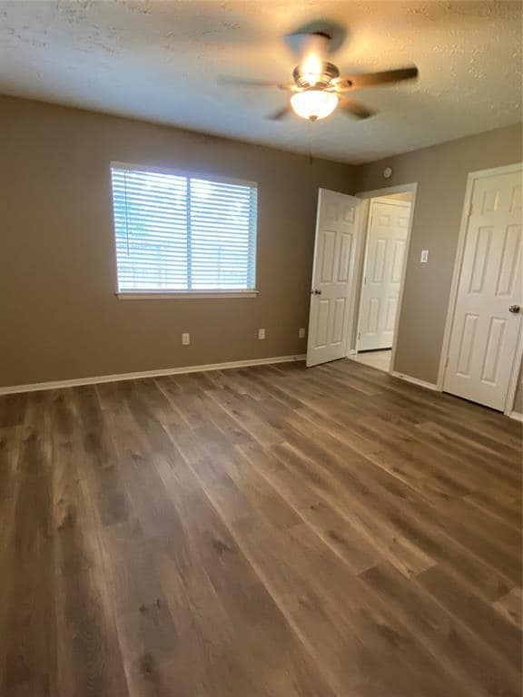 Building Photo - 410 Reseda Dr
