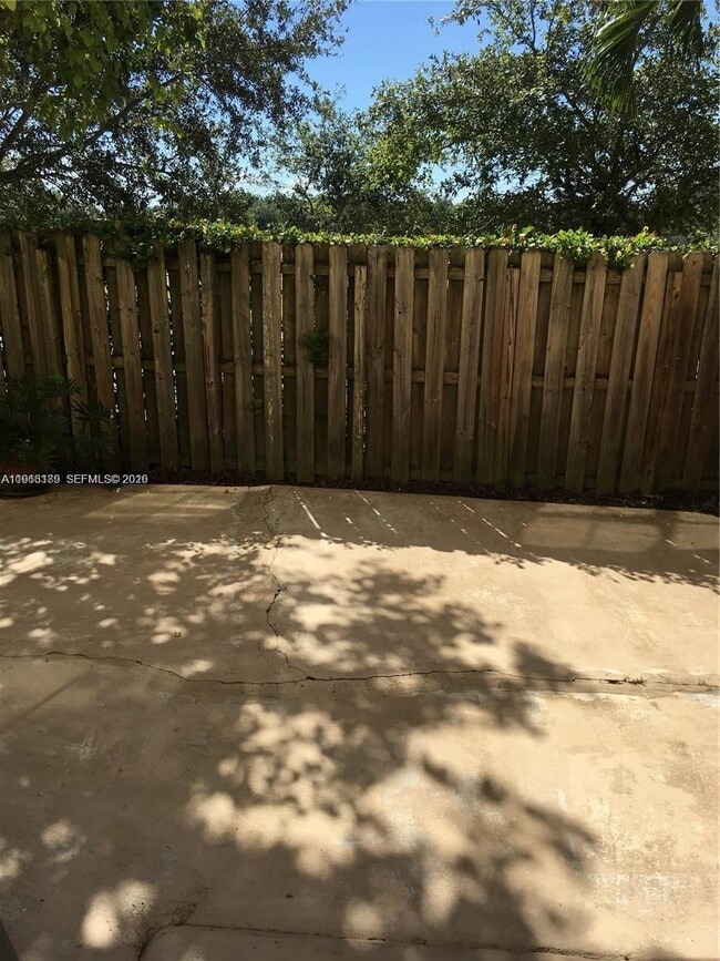 Building Photo - 14962 SW 23rd Way