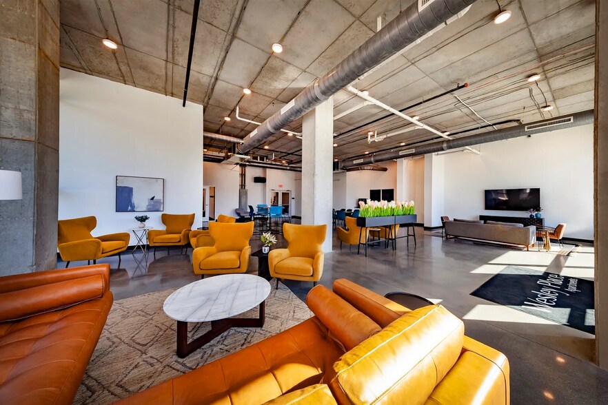 Building Photo - 75 W 18th St