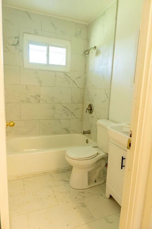 Building Photo - 277 Roderick Dr